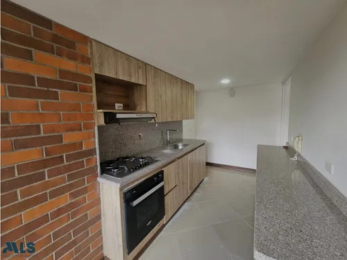 Amplios Espacios Y Excelente Ubicacion(mls#255253)