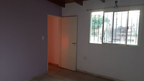 Imagen 23 de 30 de Permuta - Block De Departamentos + Locales Comerciales A La Venta - Moron