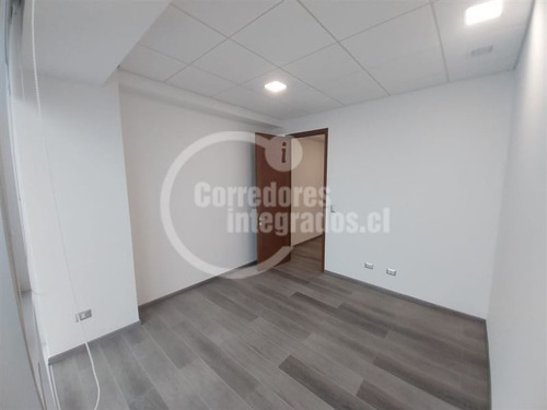 Arriendo Oficina Concón, Nueva Y Buena Orientación.