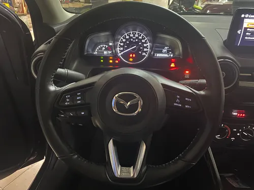Mazda Mazda 2 1.5 I Sport Sedan Mt