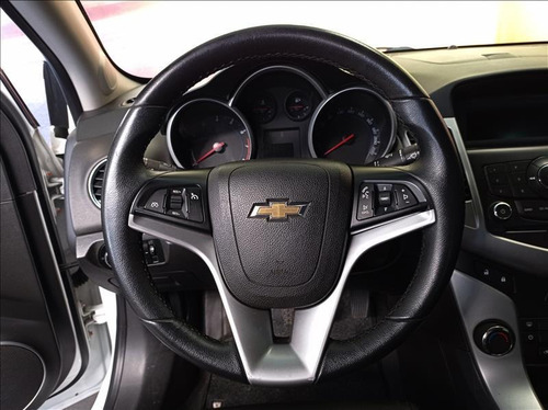 Imagem 10 de 14 de Chevrolet Cruze 1.8 Lt Flex Automático 2014