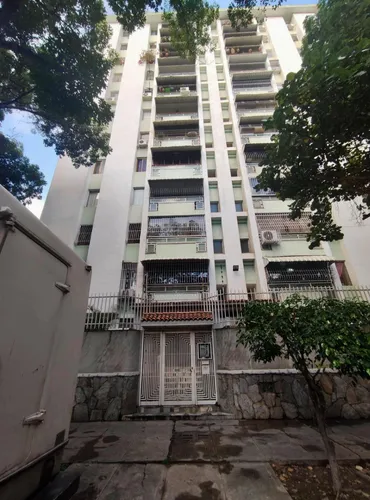 Venta Apto. En Montalban Ii
