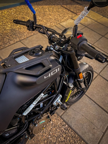 Imagen 7 de 19 de Husqvarna Svartpilen 401 0km 2023
