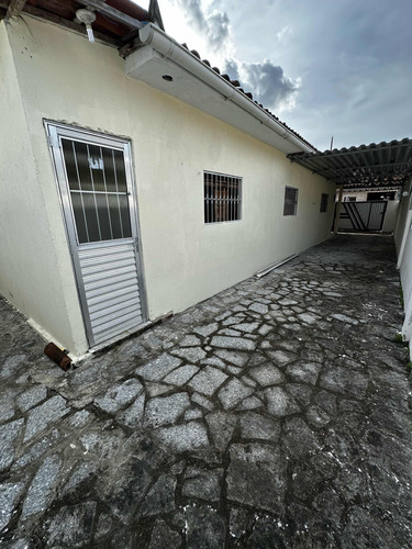 Casa No José Américo Com 3 Quartos Sendo 2 Suites
