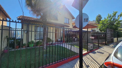 Casa En Venta De 3 Dorm. En Puente Alto