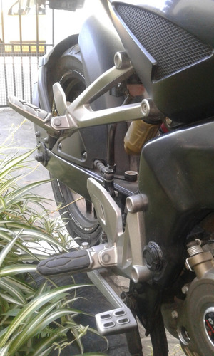 Moto Rouser 200