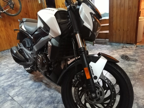 Imagen 11 de 13 de Bajaj Rouser Dominar 400