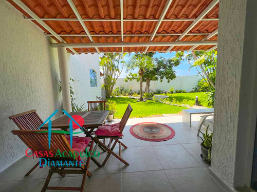 Cad Villas Playa Diamante 81. Terraza Con Jardín Y Acceso Directo A La Alberca Del Condominio