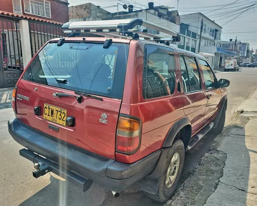 Nissan Pathfinder 3.3 R50 Std