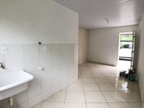 Imagem 8 de 12 de Apartamento De 01 Dormitório Com Ótima Localização No Progresso - 3052196l