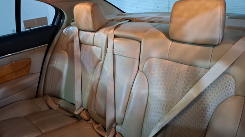 Lincoln MKS 3.7 V6 AT