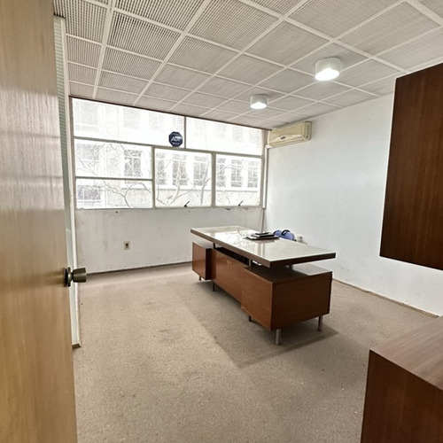 Alquiler Oficina O Consultorio En Centro De Montevideo 60mts2.