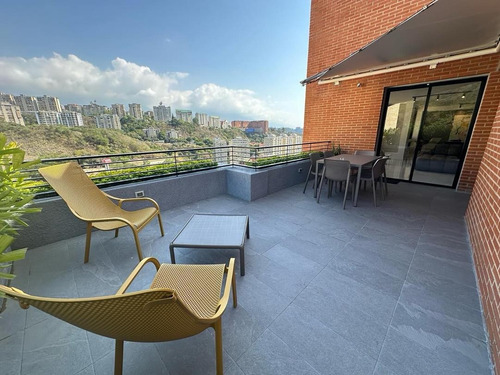 Se Vende Ph En La Urb. Lomas De La Alameda Con Vista Al Ávila Y 2 Terrazas.