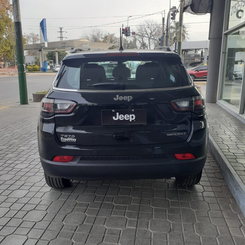 Imagen 19 de 25 de Jeep Compass T270