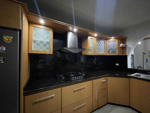 Mc Se Vende Townhouse Res. Los Frailes San Diego