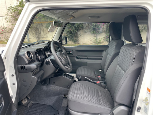 Imagen 9 de 13 de Suzuki Jimny 2022 Automatico 4x4 Nuevo Sin Rodar Estrene