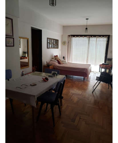 Alquiler Monoambiente Floresta Montecastro Frente Balcon