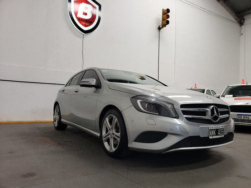 Imagen 3 de 14 de Mercedes-benz Clase A 1.6 A 200 Urban B.efficiency 156cv