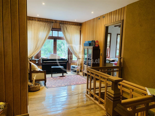 Casa En Venta De 4 Dorm. En Puerto Varas