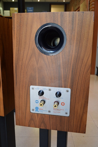 Imagen 5 de 7 de Parlantes Marca Revel Modelo Performa M-20