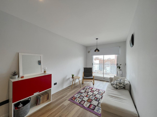 Imagen 2 de 20 de Departamento De 1 Dormitorio Con Gran Balcón En Lourdes