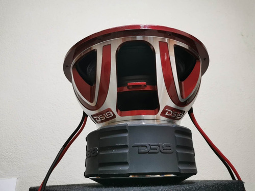 Subwoofer Ds18 Hooligan 15'' 4000w Rms Dvc 2 Ohms Semi Nuevo (Usado)