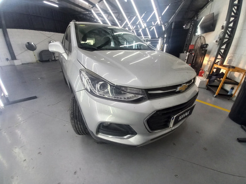 Chevrolet Tracker 1.8 LTZ L17 MT 4x2