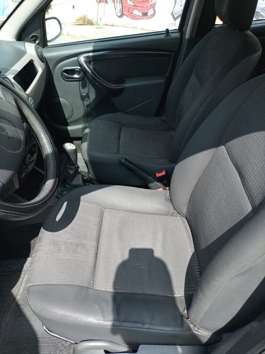 Renault Sandero 1.0 16v Expression Hi-flex 5p