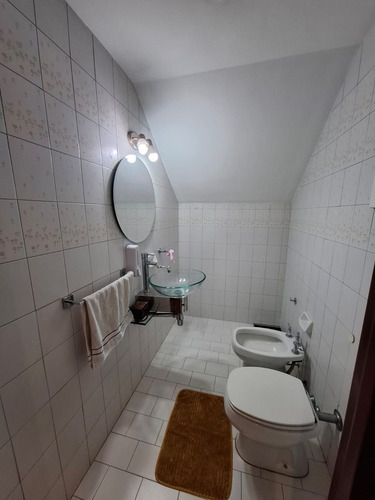 Venta Casa -pileta-5 Amb-pileta-cochera-quincho.