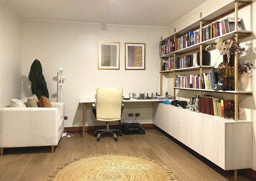 Amplio Departamento En Venta / Dúplex / 1er. Piso La Dehesa