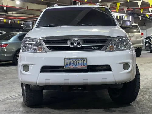 Toyota Fortuner 2008