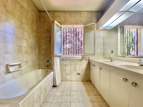 Sitio En Venta En Las Condes
