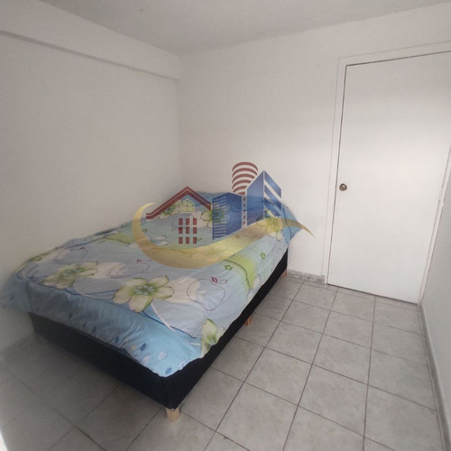 Imagen 5 de 7 de Apartamento A La Venta En Catia La Mar 3 Hab 2 Baños Ref 963