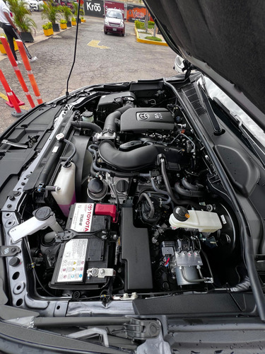 Toyota Fortuner Srx V6