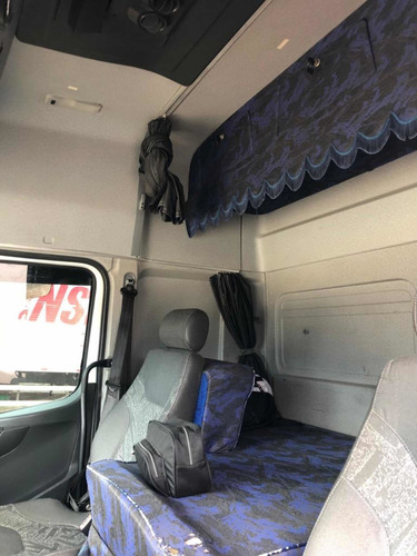 Mercedes Atego 2429