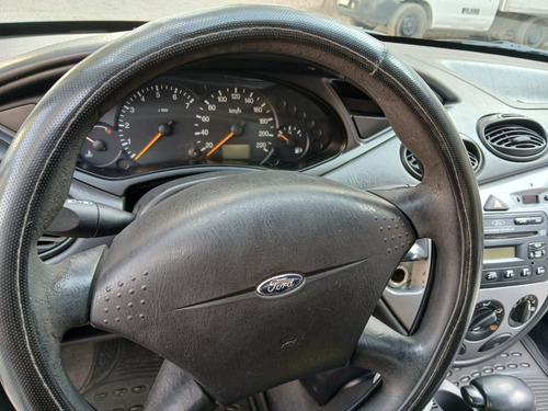 Ford Focus Lx Base Aa At