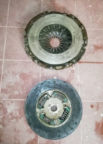 Imagen 1 de 1 de En Venta Kit De Embrague Toyota Hilux 4x4- 1gd-modelo Revo