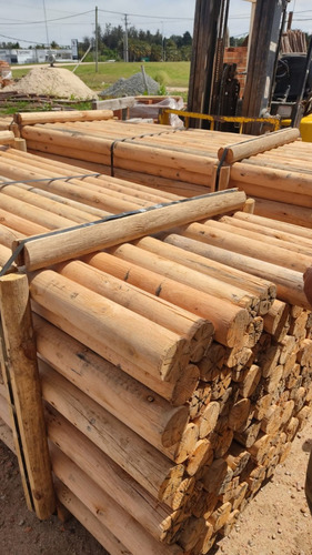 Imagen 9 de 10 de Postes Polines Madera Eucaliptus Sin Curar 2.65mt Ø10 Por 5u