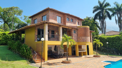 Casa En Venta En San Jeronimo En Unidad Cerrada