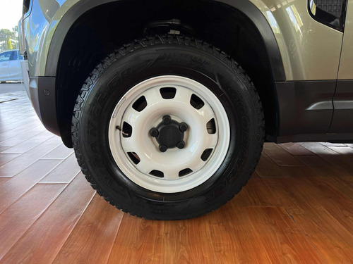 Land Rover Defender New Model 90 P300