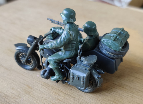 Moto Bmw R75 Sidecar-tamiya.semi Armado P/terminar Y Pintar (Usado)