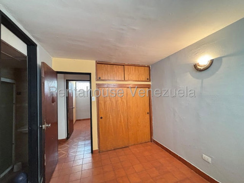 Milagros Inmuebles Apartamento Venta Cabudare Lara Av Intercomunal Barquisimeto Acarigua El Palmar Economica Residencial Economico Código Inmobiliaria Rent-a-house 25-18227