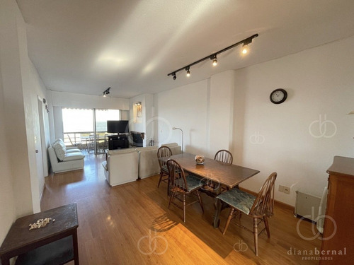 Imagen 6 de 15 de Apartamento En Venta En Primera Fila De Playa Mansa Con Parrillero Y Estufa A Leña