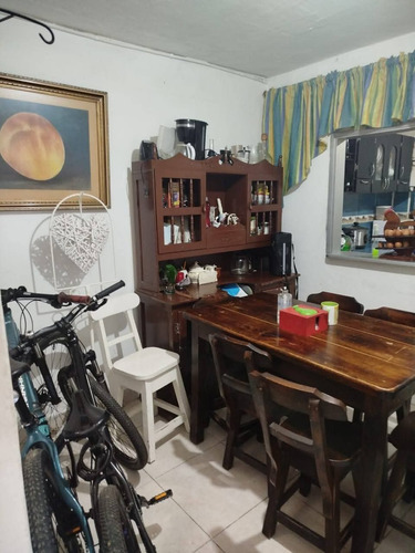 Apartamento Primer Piso Esquinero Sin Aire En Venta En La Ceja Sector Barrio El Tahami