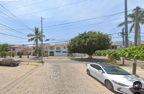 Departamento Ubicado En Colonia Las Aralias, Puerto Vallarta Jalisco. Con 2 Recamaras Y 88m2, A Unos Minutos De Costco Puerto Vallarta.
