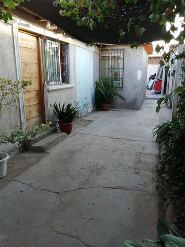 Imagen 3 de 11 de Casa Metro Las Mercedes Puente Alto
