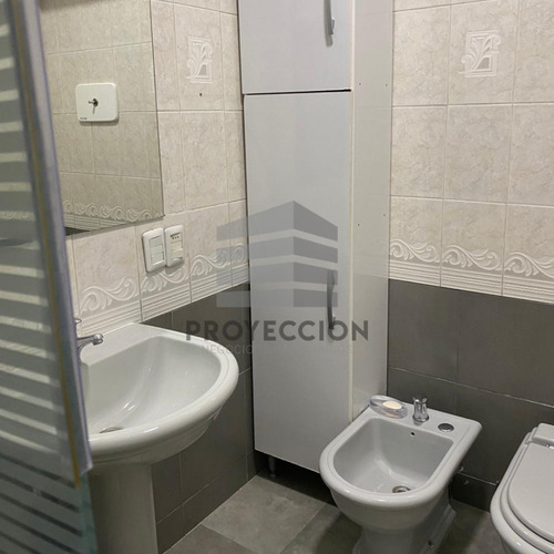 Imagen 9 de 10 de Gran Apartamento En Plena Avenida