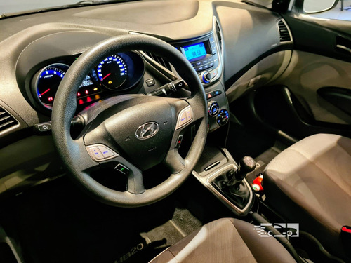 Imagem 13 de 15 de Hyundai Hb20s 1.0 Comfort Plus 12v Flex 4p Manual