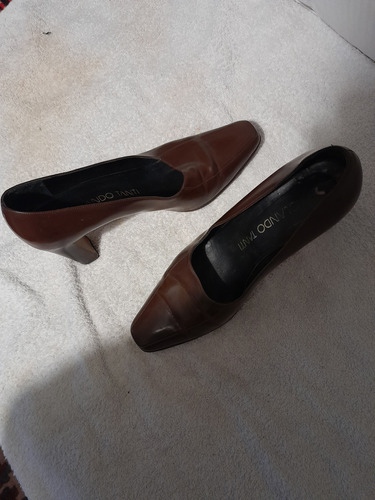 Zapatos Color Marrón Italianos,taco 8cms.,2cortes Capellada.