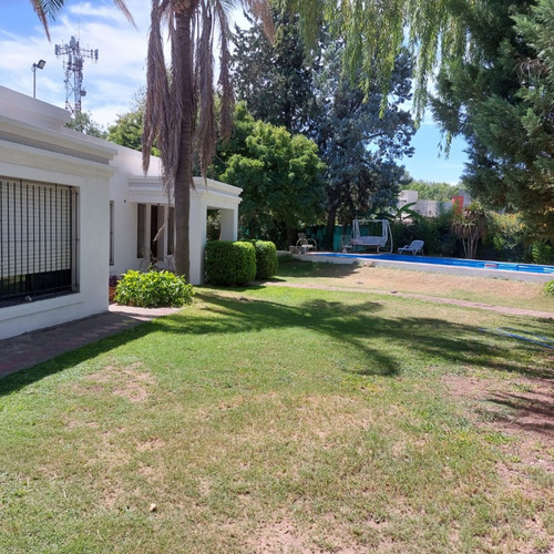 Venta Casa 3 Dorm Con Piscina Zona Liceo Funes